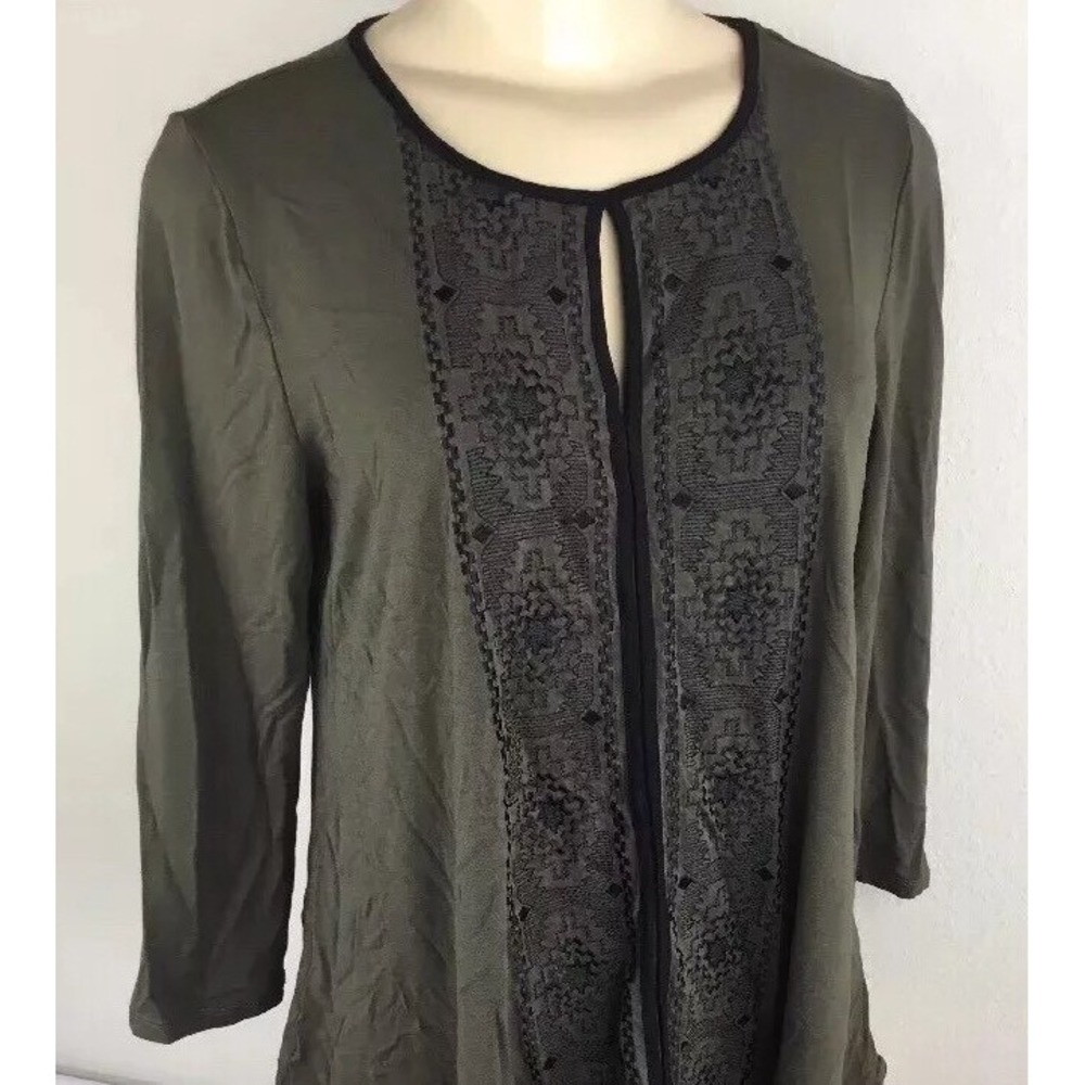 Adrianna Papell Top Blouse Shirt Crewneck‎ Embroidered Pattern Women Sz S Tunic